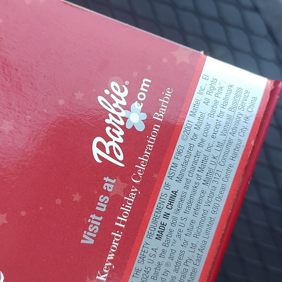 2001 Christmas Barbie - Picture 9 of 10